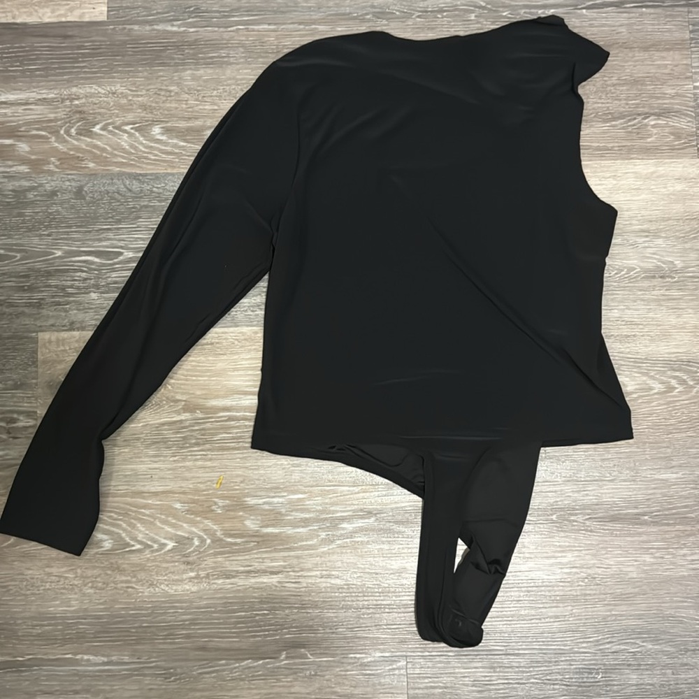 PrettyLittleThing Black One Shoulder Bodysuit - Size 16 - Picture 6 of 6